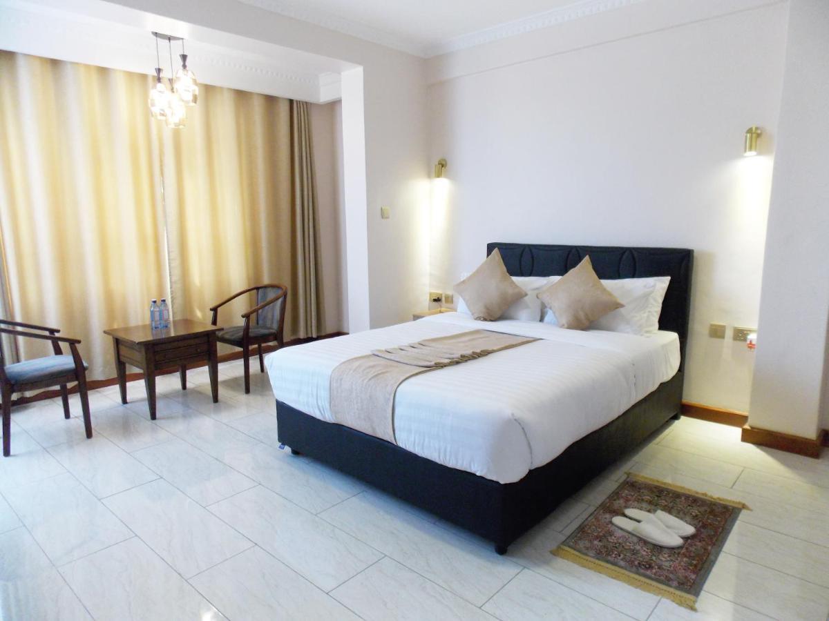 Villa Grazia Luxury Hotel ナイバシャ エクステリア 写真